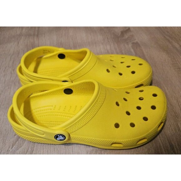 Crocs Bright Yellow Classic Clog Men’s Size 7 Woman’s Size 9 Slip On Shoes - Picture 2 of 8